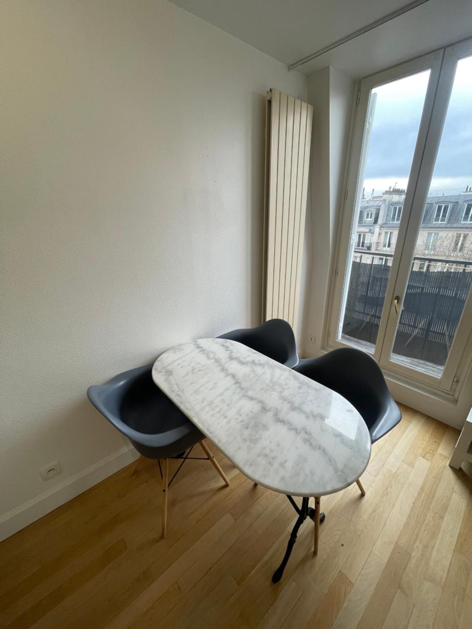 5e Arr Place Saint Michel * Parigi